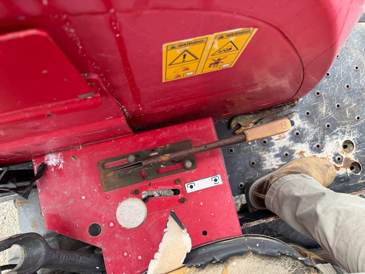 massey-ferguson-2260-image-55
