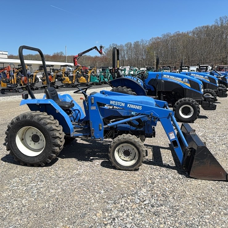 NEW HOLLAND TC30