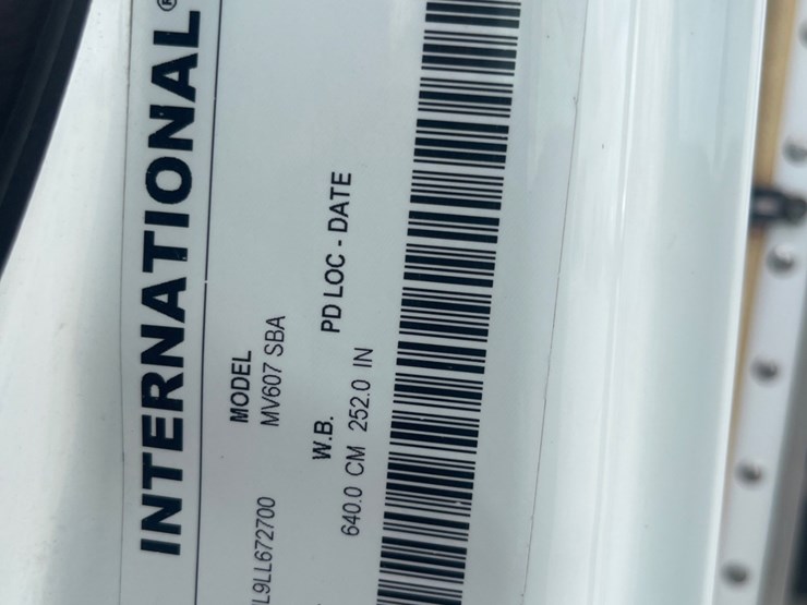 2020-international-mv607-image-17