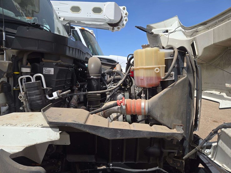 2011-international-workstar-7400-image-38