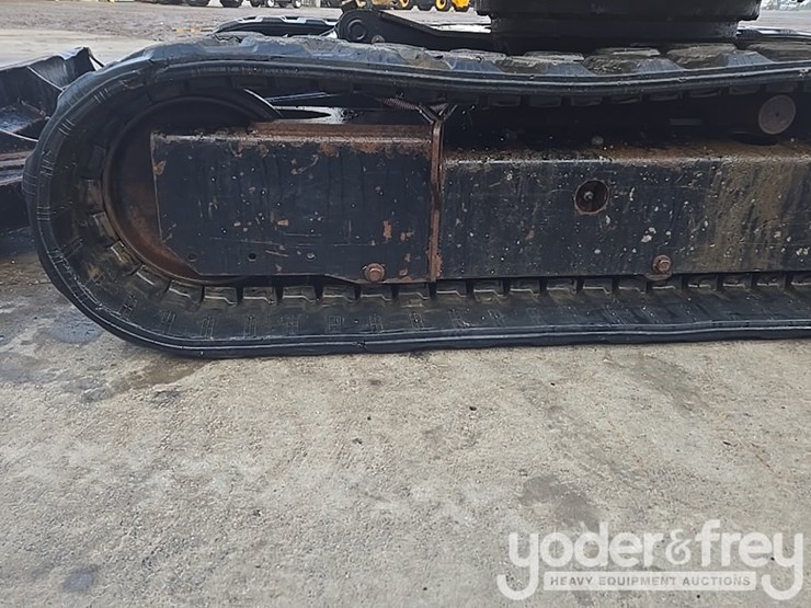 2016-caterpillar-305e2-cr-image-11