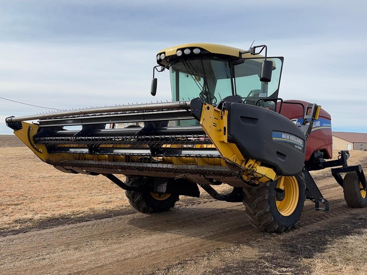 2019-new-holland-speedrower-160-image-1