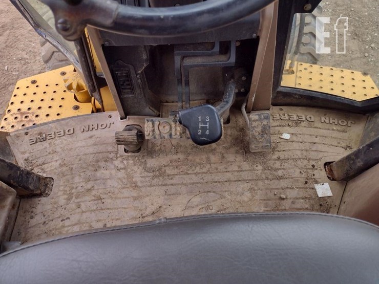 1995-deere-300d-image-11