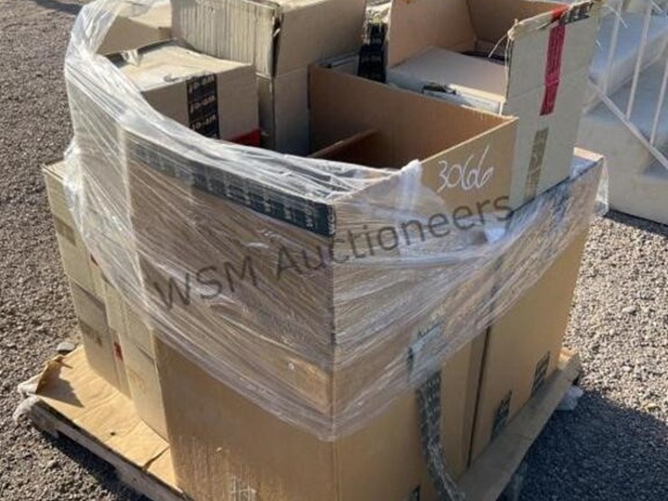 pallet-of-asst-electrical-lighting-image-1