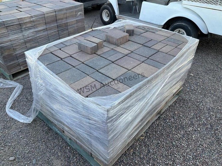 pallet-of-stone-pavers-image-3