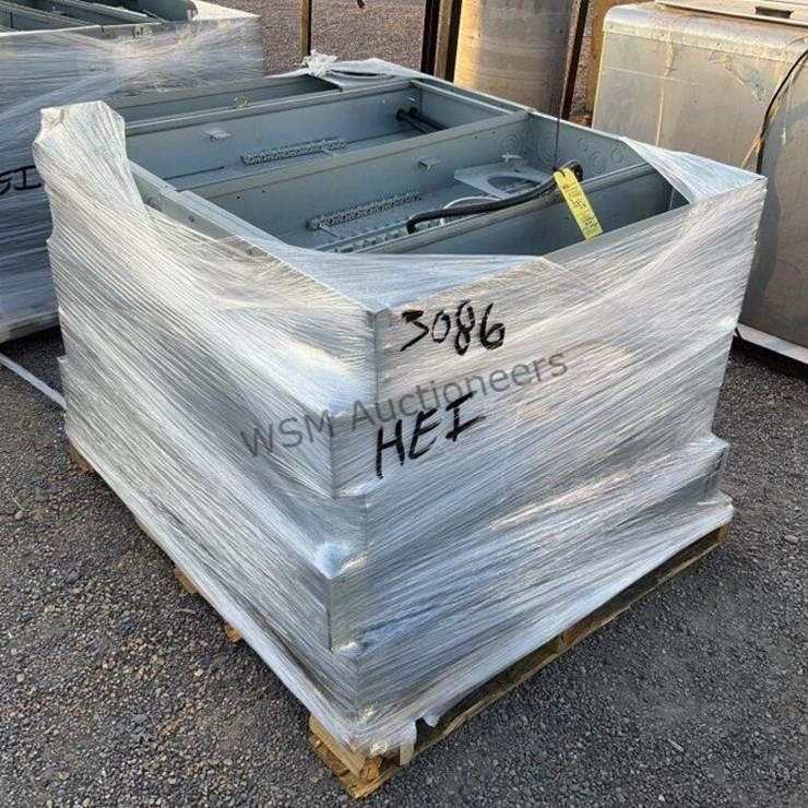 PALLET OF ASST ELECTRICAL PANELS