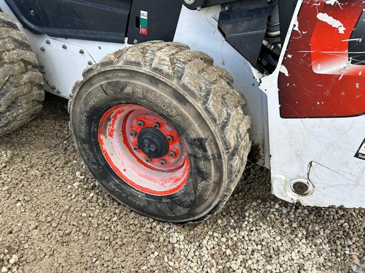 2021-bobcat-s76-image-16