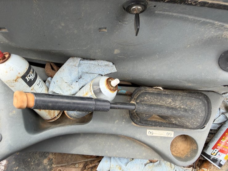 new-holland-lb75b-image-98