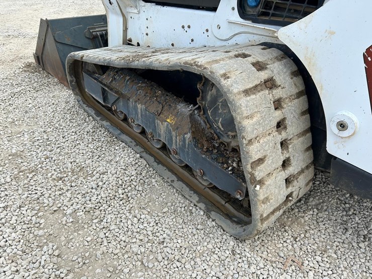 2023-bobcat-t770-image-16
