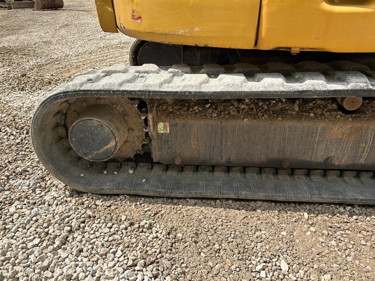 2018-caterpillar-305.5e2-image-13