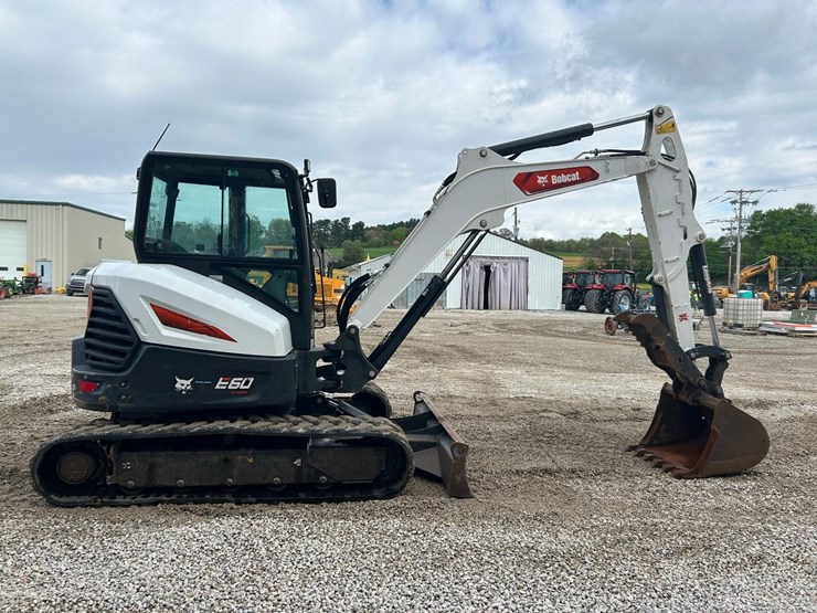2022-bobcat-e60-image-5