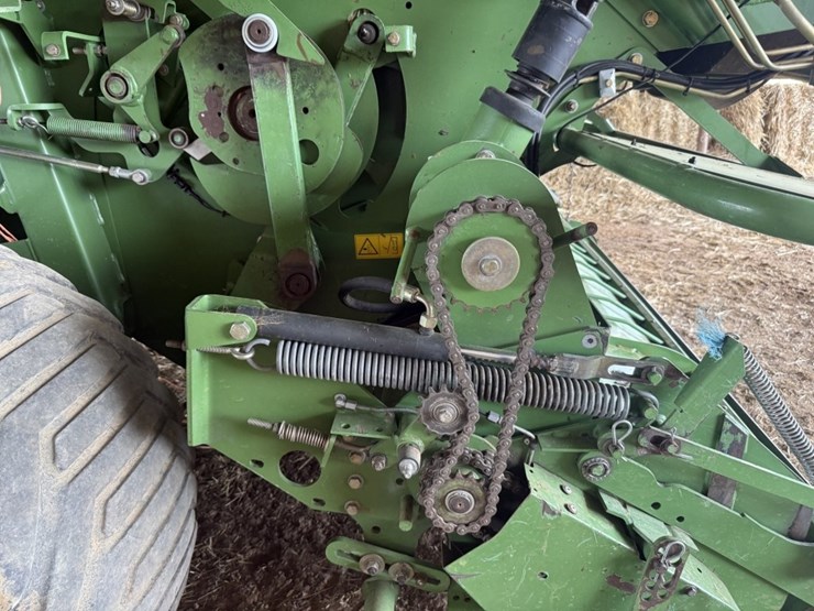 krone-big-pack-1290-2013-image-24