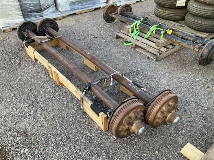 (2)-8-lug-trailer-axles-image-4