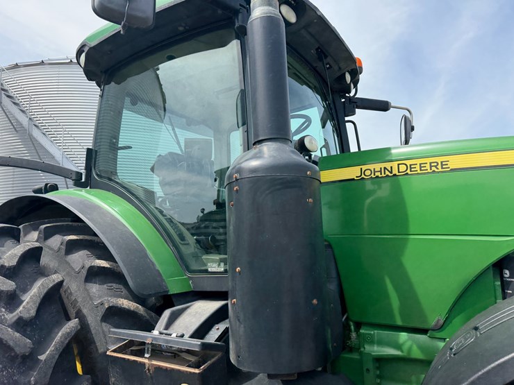 2013-john-deere-8335r-image-43