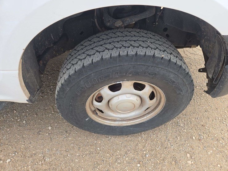 2017-ford-f150-xl-image-7