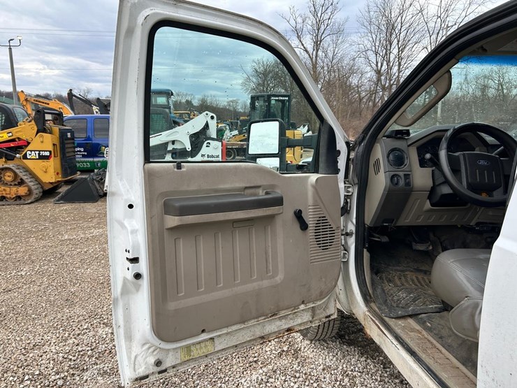 2008-ford-f350-image-21