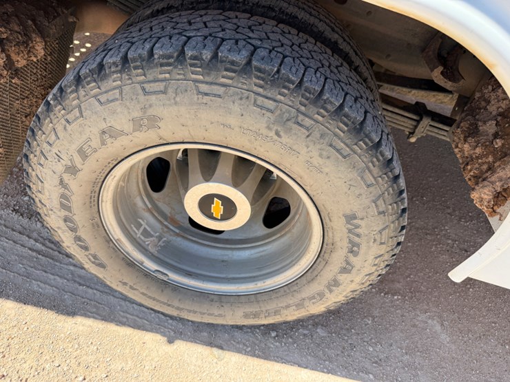 2021-chevrolet-silverado-3500hd-image-9