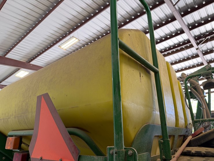 john-deere-1720-image-29
