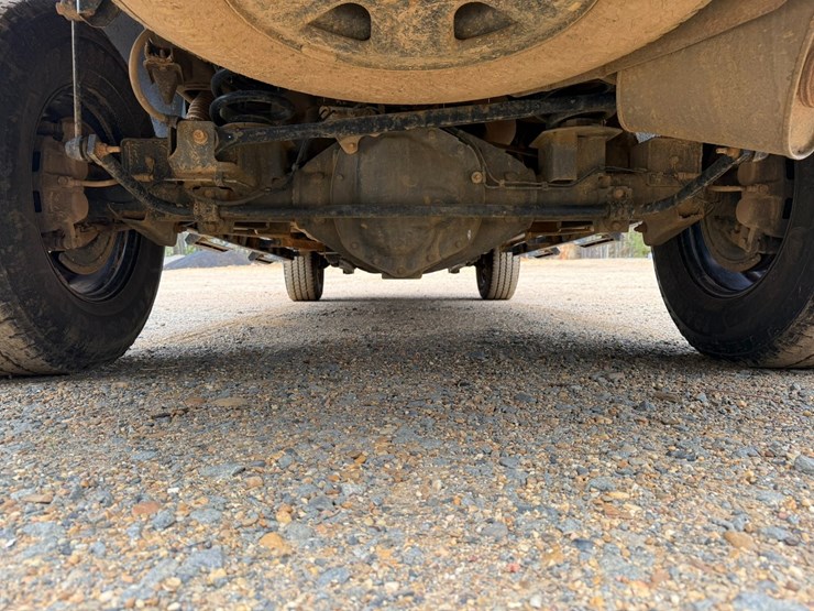 2016-dodge-2500-image-18