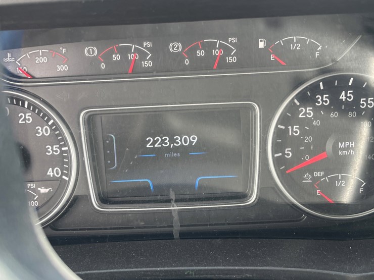 2019-international-mv607-image-17