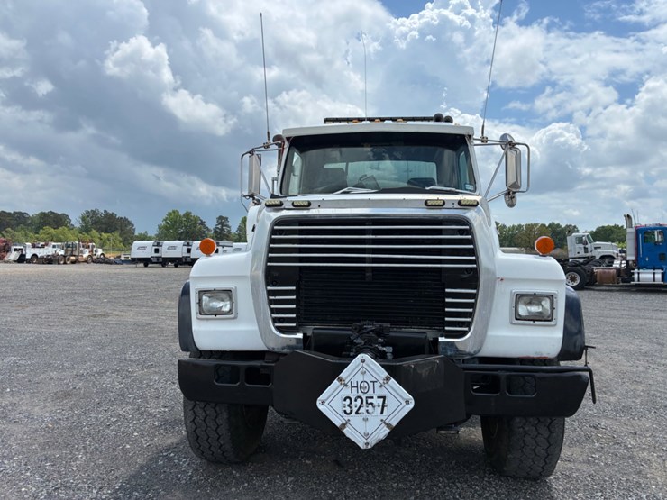 1990-ford-lt9000-image-4