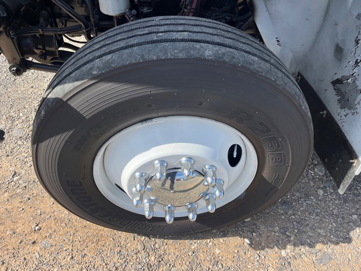 2020-international-mv607-image-12