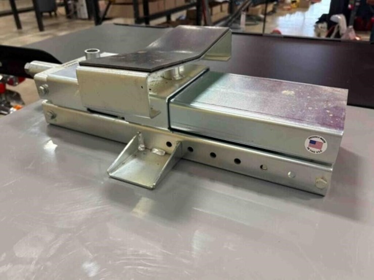 handy-b.o.b.air-lifft-1500-motorcycle-lift-image-5