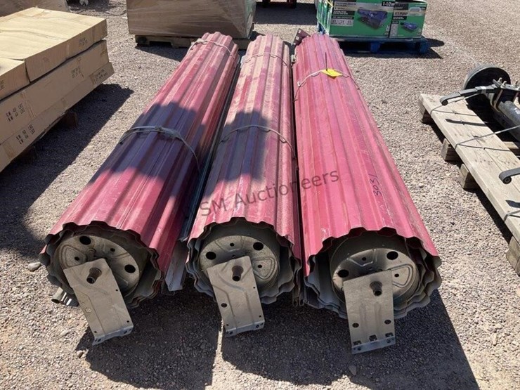 (3)-8ft-metal-roll-up-doors-image-5