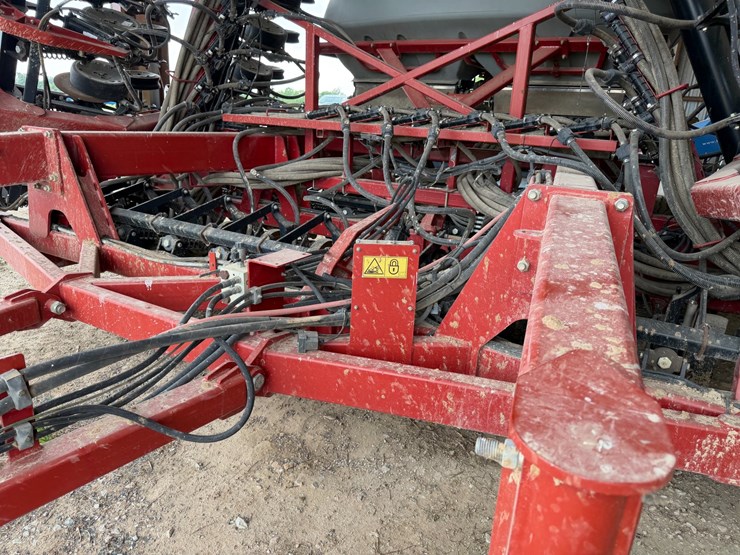 2014-case-ih-36-image-49