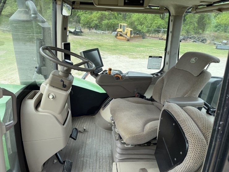 2020-john-deere-9570r-image-17