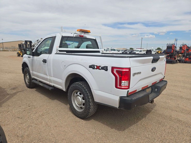 2016-ford-f150-xl-image-4