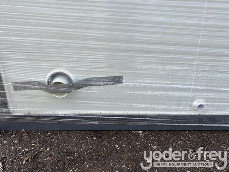 unused-110v-portable-toilets-c/w-double-closestools-image-9