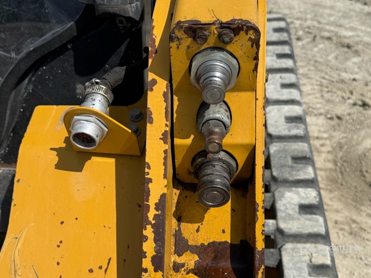2018-caterpillar-259d-two-speed-compact-track-loader---needs-new-engine-image-7