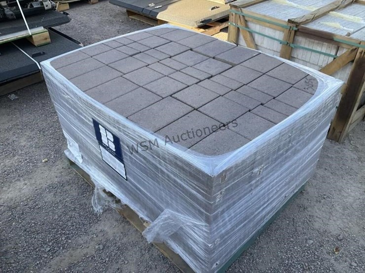 pallet-of-stone-pavers-image-4