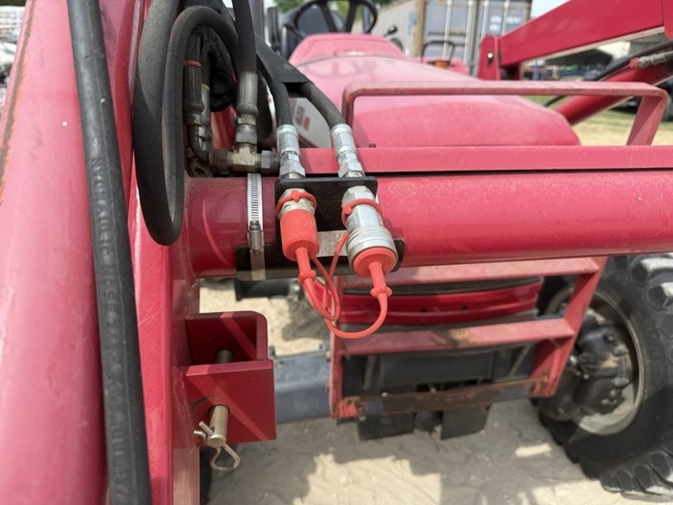 2018-mahindra-4530-image-16