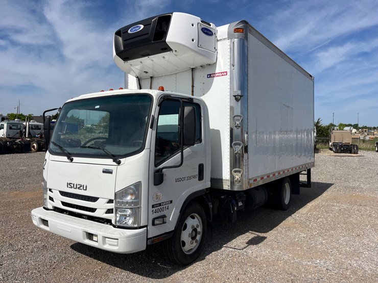 2020-isuzu-nrr-image-1