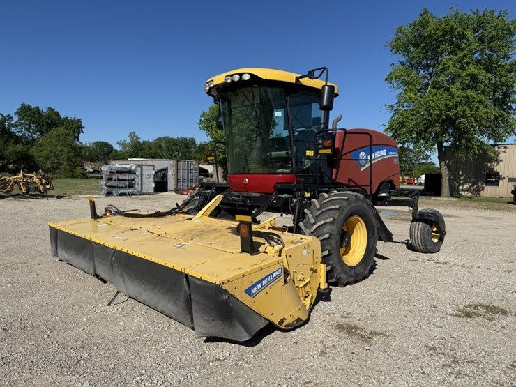 2015-new-holland-speedrower-260-image-1
