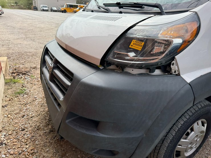 2014-ram-promaster-2500-image-27