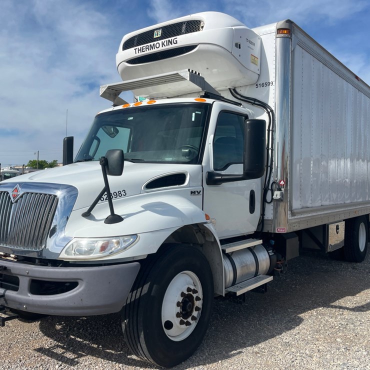 2019 INTERNATIONAL MV607