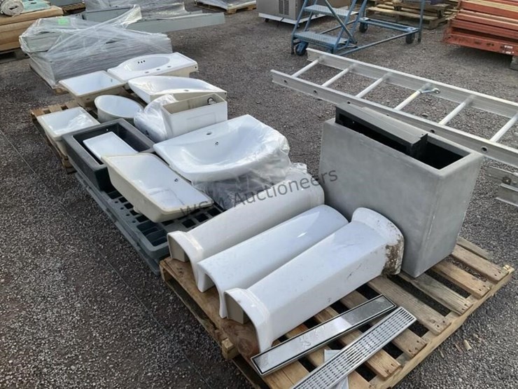 (3)-pallets-of-asst-porcelain-sinks-image-2