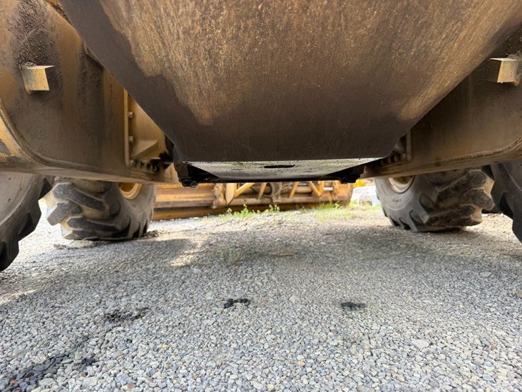 caterpillar-12h-image-21