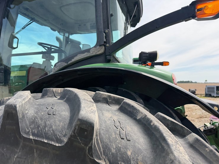 2013-john-deere-8335r-image-6