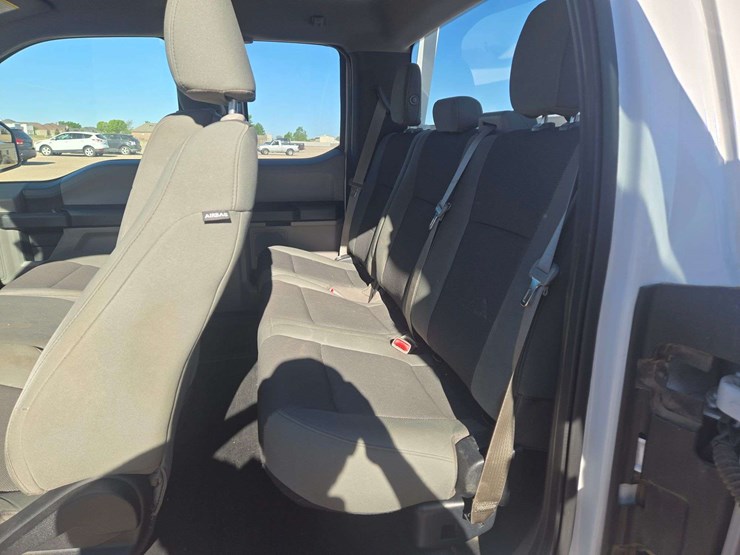 2015-ford-f150-xlt-image-10