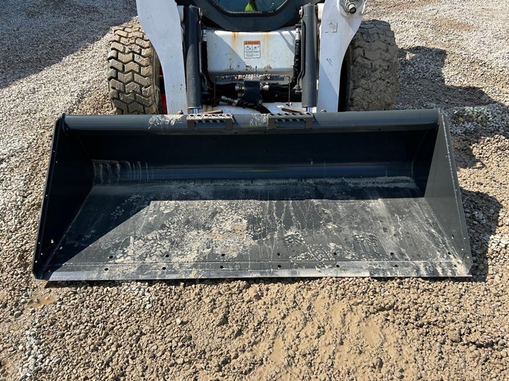 2019-bobcat-s740-image-9