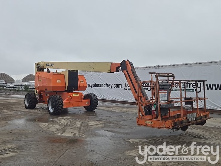 2016-jlg-800aj-image-7