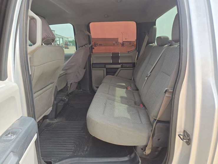 2016-ford-f150-image-10