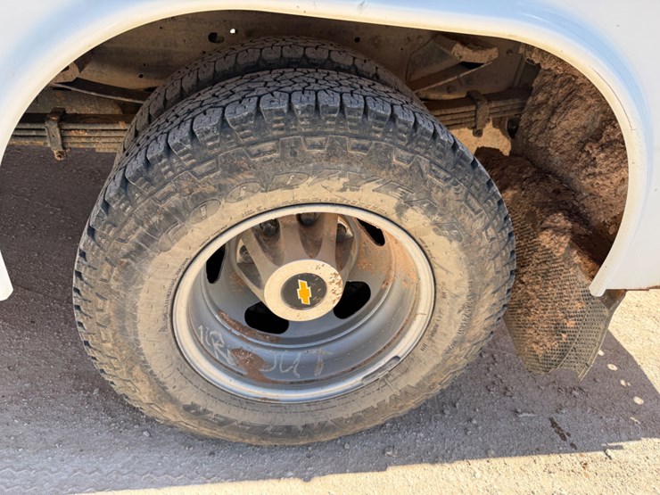 2021-chevrolet-silverado-3500hd-image-6