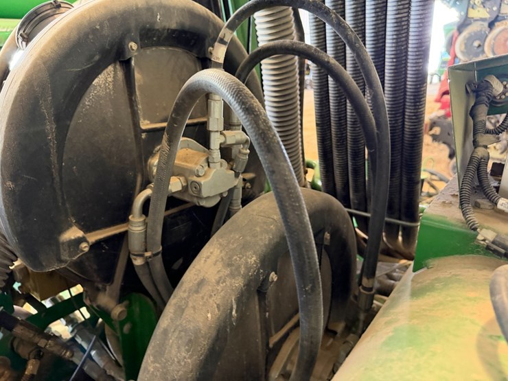 john-deere-1720-image-107