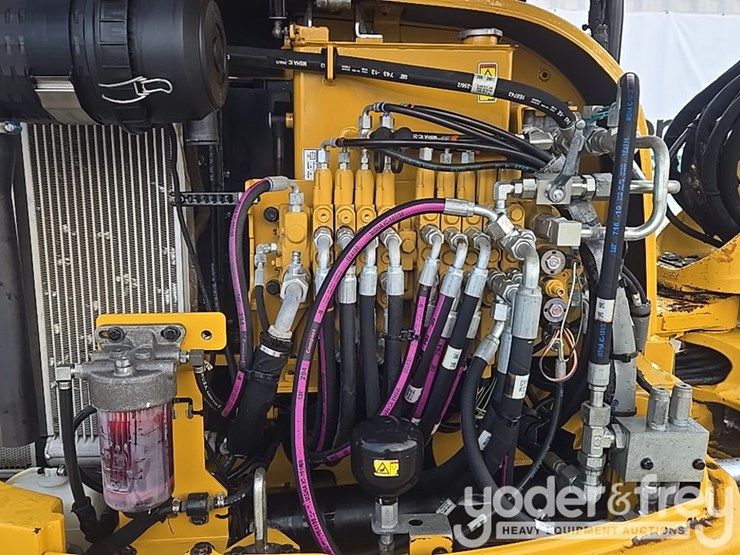 2016-caterpillar-305e2-cr-image-51
