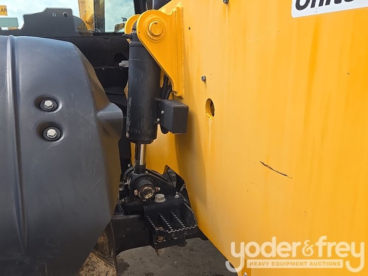 2018-jcb-510-56-image-37